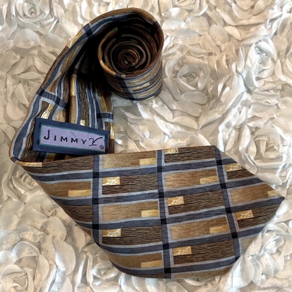 New Jimmy V mens silk tie
